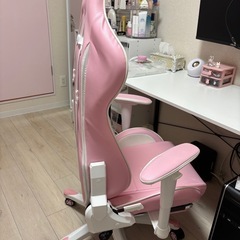 ゲーミングチェア　ピンクの画像