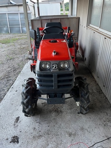 クボタトラクター