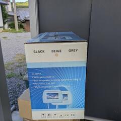 新品　未使用　ヘッドレストモニター　ベージュ　格安早い者勝ちの画像