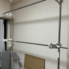 壁面突っ張り物干し竿の画像