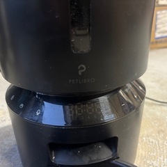 PETLIBRO 自動給餌器の画像