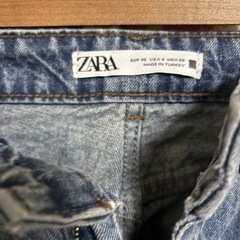 ZARAワイドパンツの画像