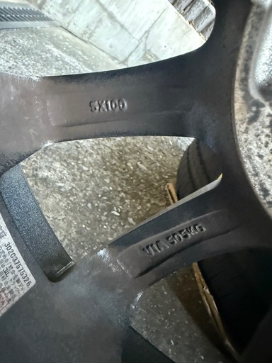 スタッドレスタイヤ　ダンロップ　175/65R15 