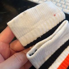(4915-B) SkaterSocks (スケーターソックス) ロングソックス 靴下 男女兼用 ソックス チューブソックス Knee high White tube sock with Black-Orange style 4 (22インチ) スケボー SK8 SKATEの画像