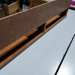 古い　昭和　シンプルな本立ての画像