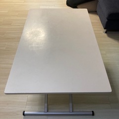 ニトリ　昇降テーブル
の画像