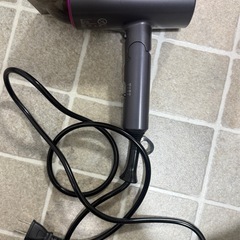 【お話し中】ドライヤーの画像