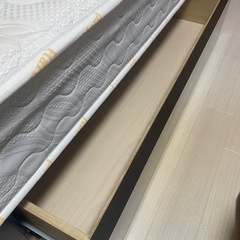 【急募】シングルベッド（マットレス付き）の画像
