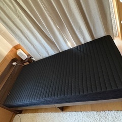 【再募集】コイルマットレス付きシングルベッド（カラー:ウォールナット）【再募集…取引中の方が連絡取れなくなってしまった為】の画像