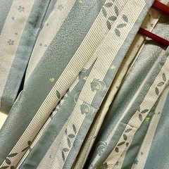 着物新品未使用しつけ付き　バチ襟の画像