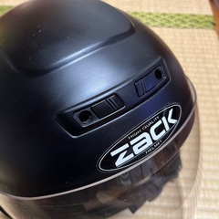ZACK ヘルメットの画像