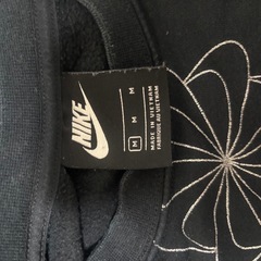 NIKE トレーナーの画像