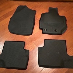 ジムニーフロアマット JB64の画像
