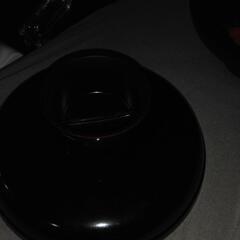 仏壇に果物などをお供えするものの画像
