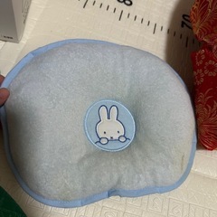 ベビー服70cm＋枕
の画像