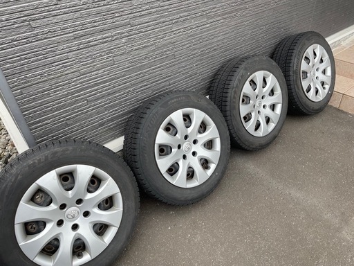 スタッドレス　ブリヂストンBRIDGESTONE BRIZZAK VRX2 205/60/16