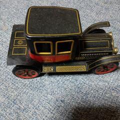 昭和のブリキの車の画像