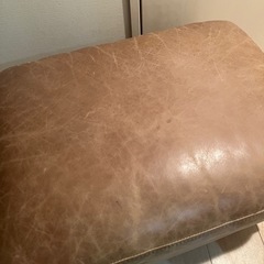 お話中【今だけ！？】本革オットマンの画像