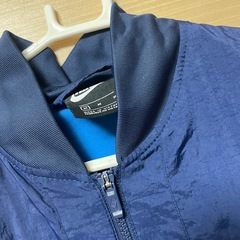 ナイキ　ジャンパーの画像