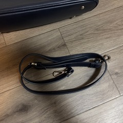 ネイビー　ハンドバックの画像
