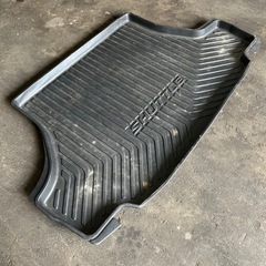 ホンダ シャトルHV オプション ラゲッジトレイ　の画像