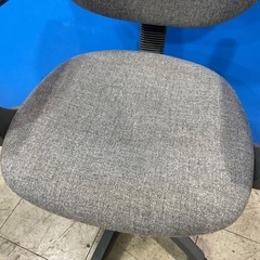 デスクチェア 回転椅子 学習椅子の画像