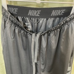 Nike ナイキ　Dri-Fit ショートパンツ グレー　サイズLの画像