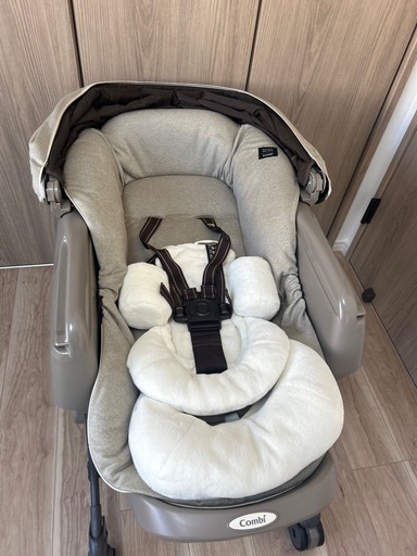 ※お引き取り中※【美品】　ネムリラ　オートスイング　電動　ハイローチェア