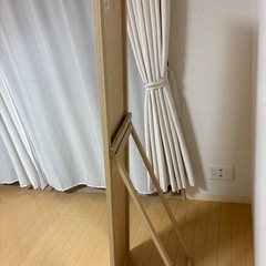 【1,000円お渡しします】スタンドミラー　姿見　ベージュの画像