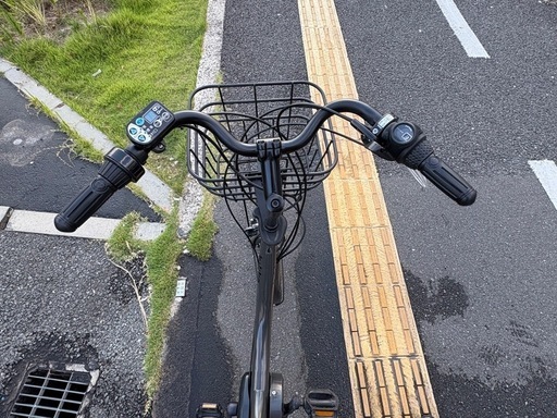 中古20インチブリヂストンビッケ電動アシスト自転車　8.9Ah 大阪