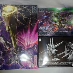 ■HGデスティニーガンダムspecII＆ゼウスシルエット ■HGライトニングバスターガンダム■RGシラヌイパックの画像