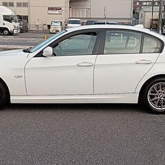 ★車検たっぷりR9/3★BMW320I★本革シート★パワーシート★純正アルミ★純正ナビ/純正ETCの画像