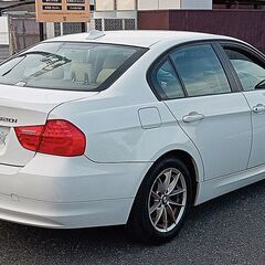 ★車検たっぷりR9/3★BMW320I★本革シート★パワーシート★純正アルミ★純正ナビ/純正ETCの画像