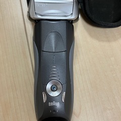 【値下げ‼️】BRAUN Series7 750cc-7 メンズ電気シェーバーの画像