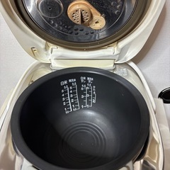 TOSHIBA炊飯器の画像