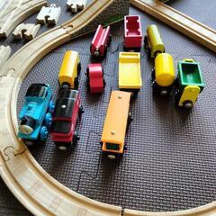 きかんしゃトーマス　木製鉄道セット 多彩なトレイン付きの画像