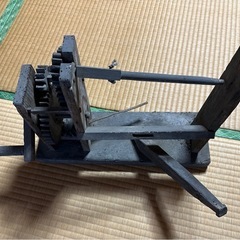 趣のある木製糸巻き機 - 和室のインテリアにもの画像