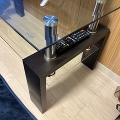 ガラステーブルの画像