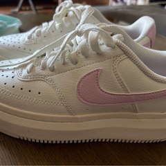 NIKE★レディーススニーカーの画像