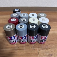 ガンプラ　プラモデル　塗料の画像