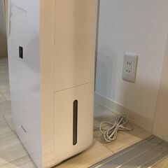 【美品】衣類乾燥除湿機 シャープ CV-S71／2025年購入・使用少なめの画像