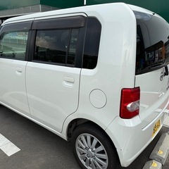 ダイハツ　ムーブコンテ　白の画像