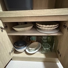 食器棚の画像