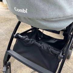 コンビ　ベビーカーの画像