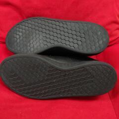adidas スニーカー 黒 24.0cmの画像