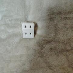 2つ3口コンセントの画像