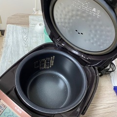 象印三合炊き炊飯器の画像