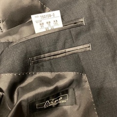ブランドメンズスーツ上下セット163から170センチの画像