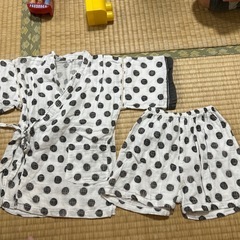 男の子服の画像