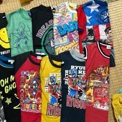 男の子服の画像